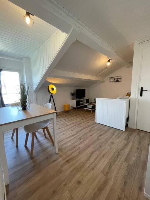 Studio Cosy, En Centre, Proche Gare, Vue Degagee Valence  Kültér fotó